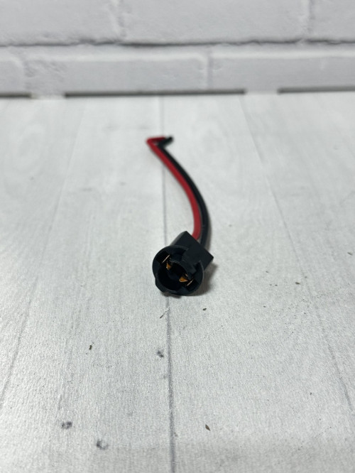 Патрон для ламп Т10-б пластик 